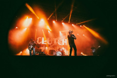 clutch-64