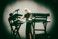 faithless-13