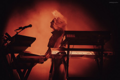 faithless-3