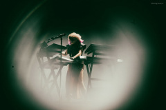 faithless-43