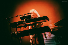 faithless-7