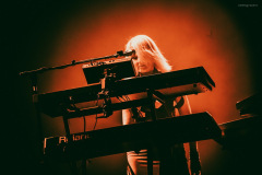 faithless-8