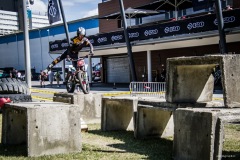 show-60
