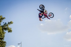 show-9