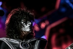 kiss-23