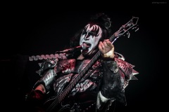 kiss-44