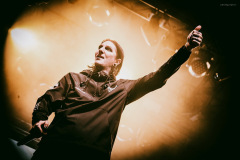 motionless-14