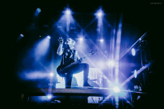 motionless-20