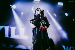 motionless-21