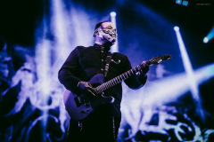 motionless-22