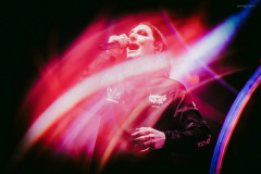 motionless-36