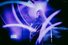 motionless-5