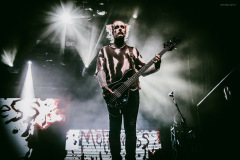 motionless-56