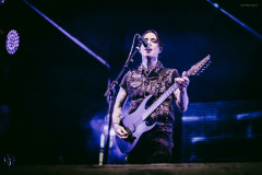 motionless-88