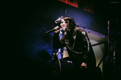 motionless-99
