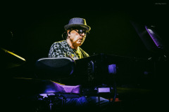 santana-87