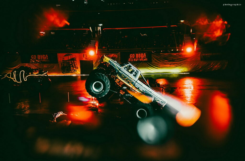 Visszatértek a vasszörnyek – Hot Wheels Monster Trucks Live Glow-N-Fire az MVM Dome-ban